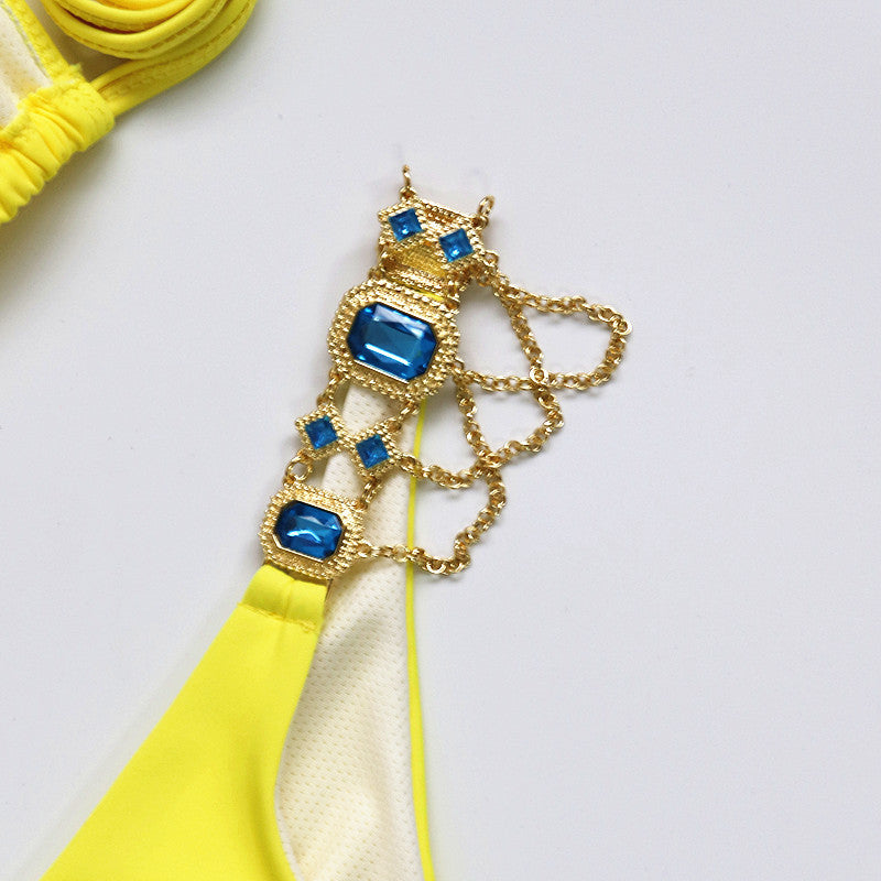 Strass & Ketten Bikini – sexy, glamourös & absolut im Trend