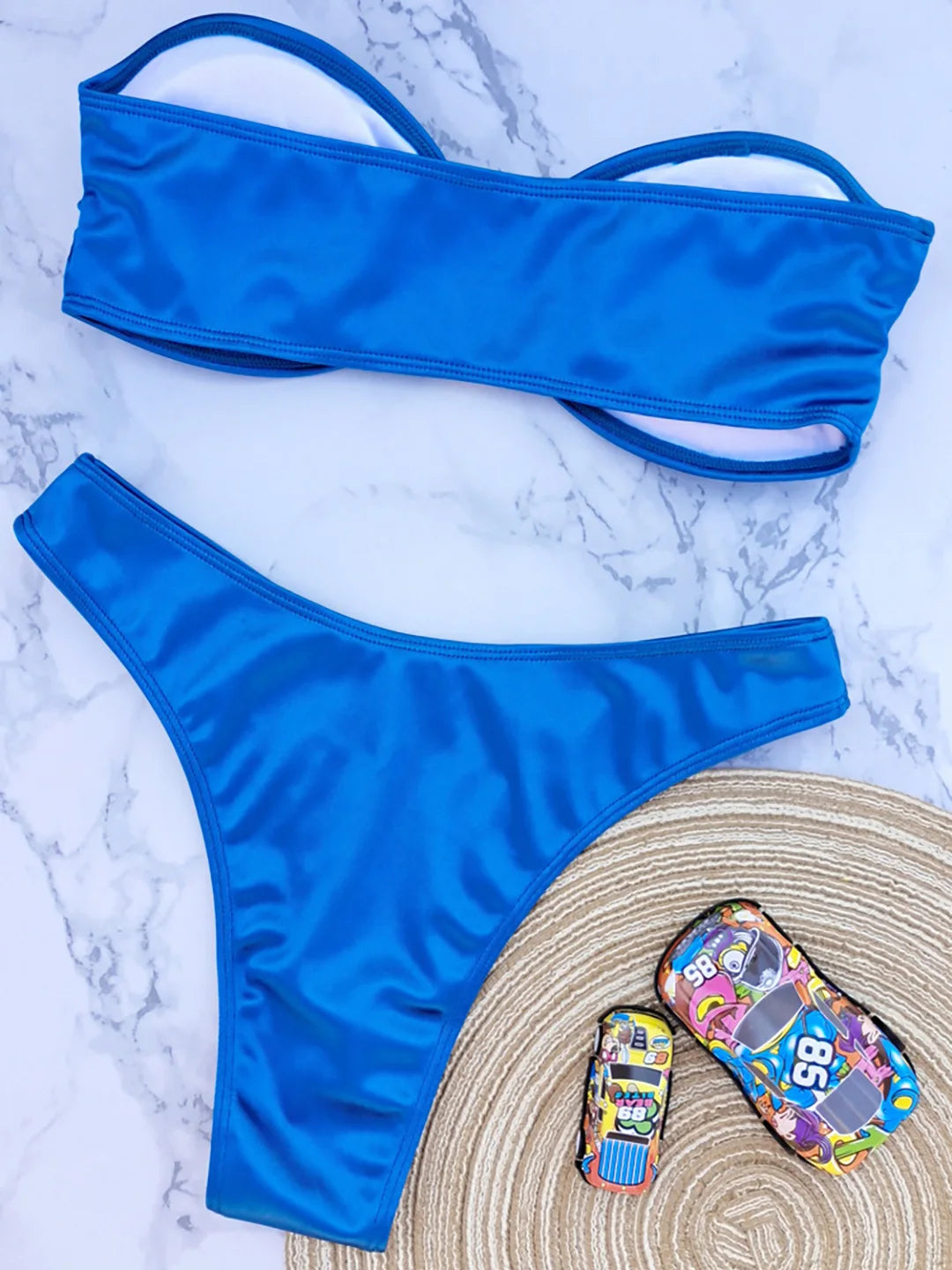Bandeau Bikini 2025 – zeitlos, sexy & in 13 stylischen Farben
