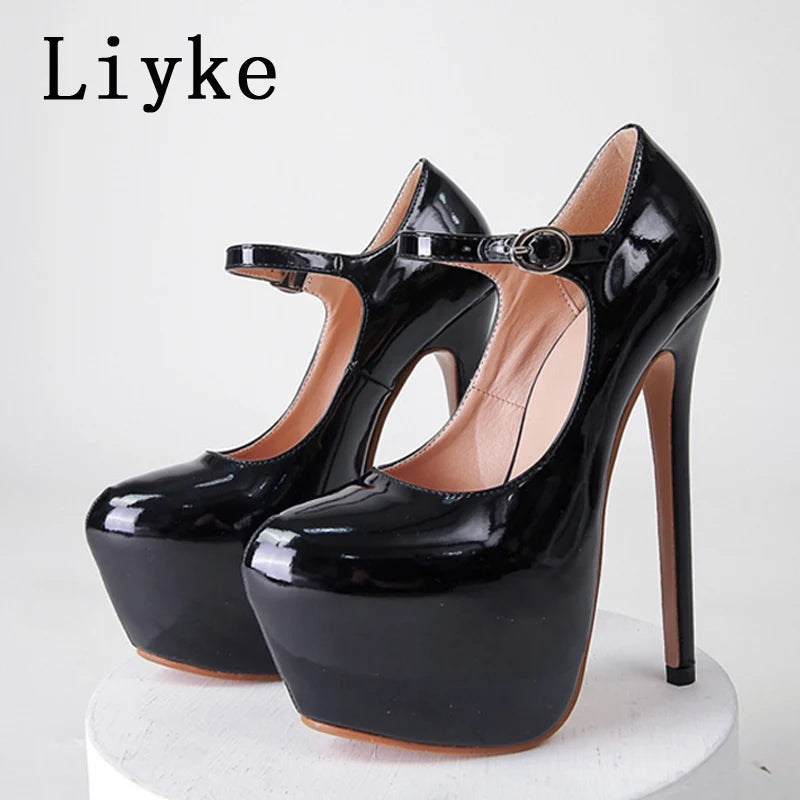 Liyke Super High Heels – Maximale Höhe, maximaler Style