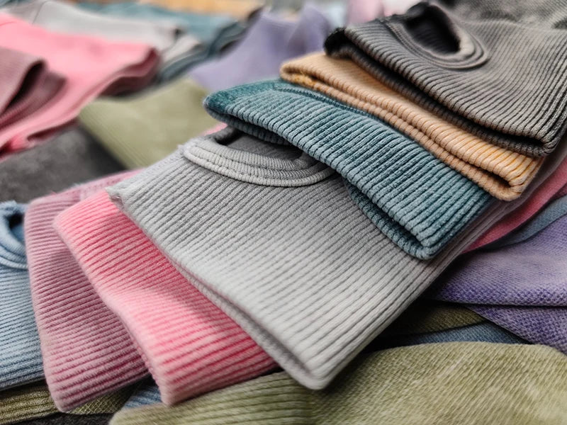 Nahtloses Gym-Set mit Cropped Top & Push-Up Leggings – Perfekt für dein Workout