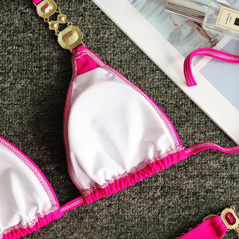 Strass & Ketten Bikini – sexy, glamourös & absolut im Trend