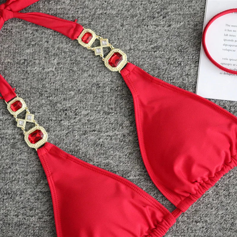 Strass & Ketten Bikini – sexy, glamourös & absolut im Trend
