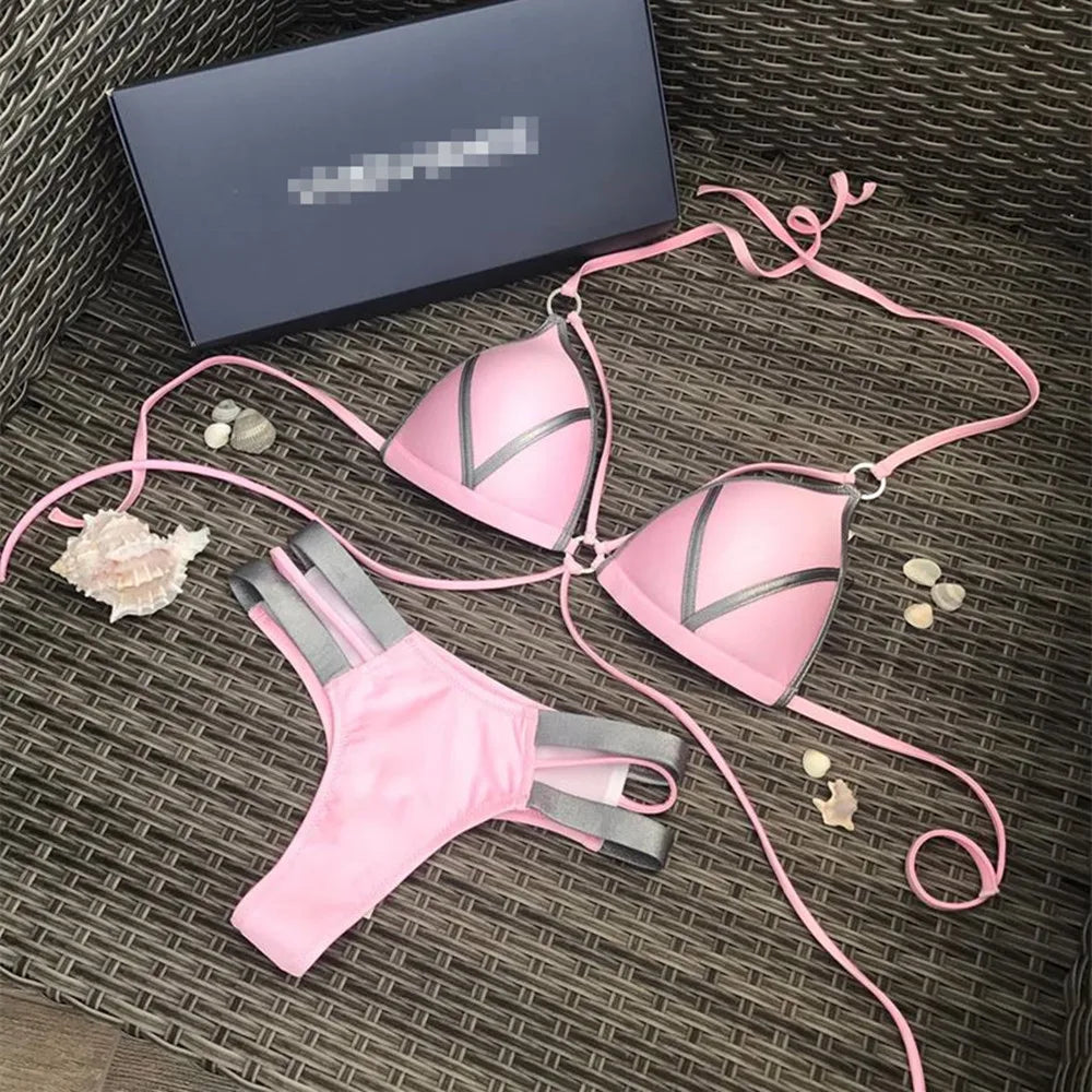 Gold-Print Bikini – edel, sexy & perfekt für sonnige Auftritte