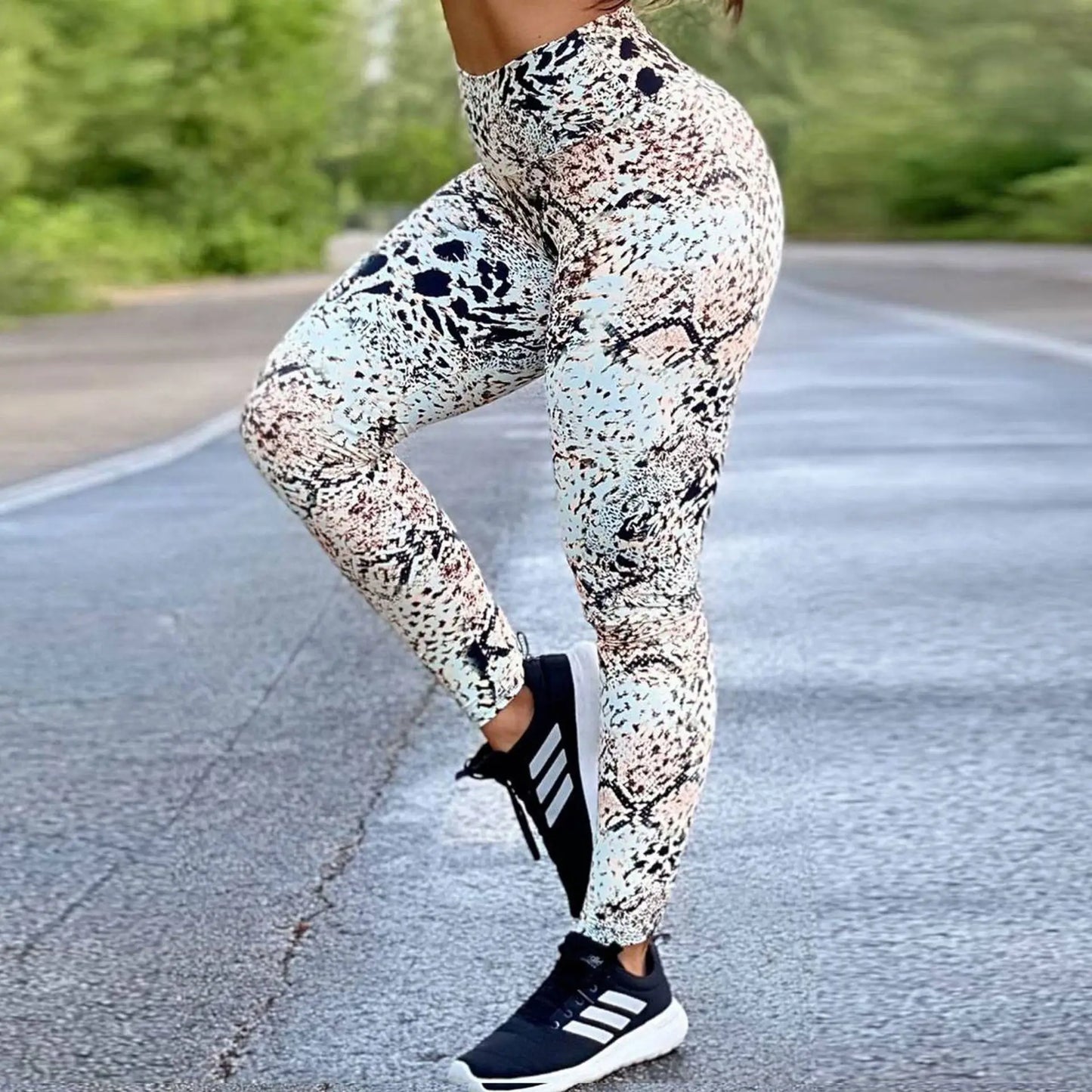 Serpentine Leggings – Wild, feminin & ready to move