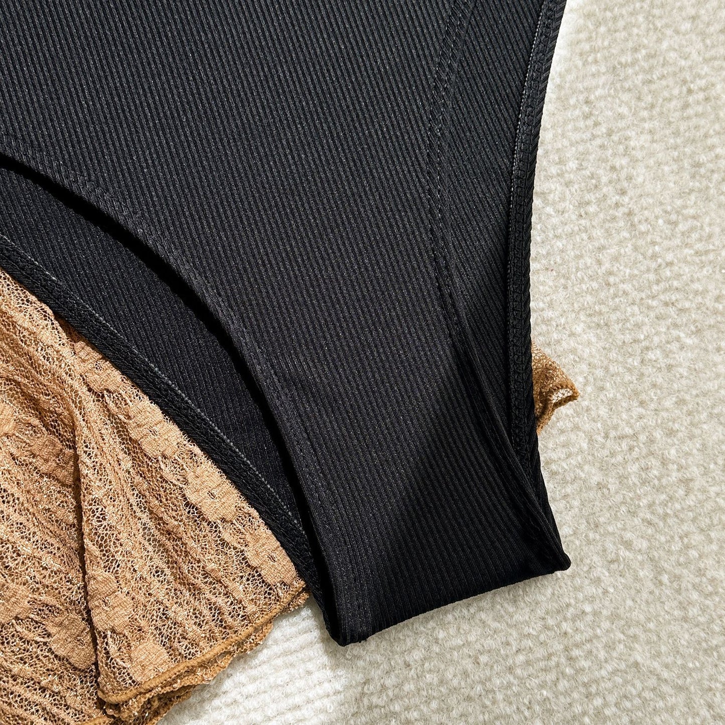 4-teiliges Bikini-Set mit Mesh und Sarong – dein stylischer Sommerlook