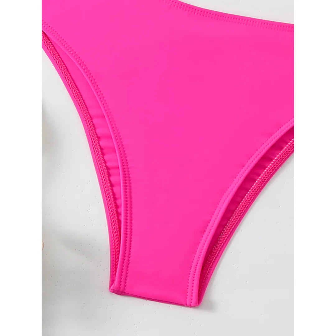 Asymmetrischer Monokini – elegant, sexy & mit besonderem Schnitt