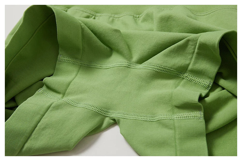 Nahtloses 2-teiliges Yoga-Set – Performance trifft Style 🧘♀️✨