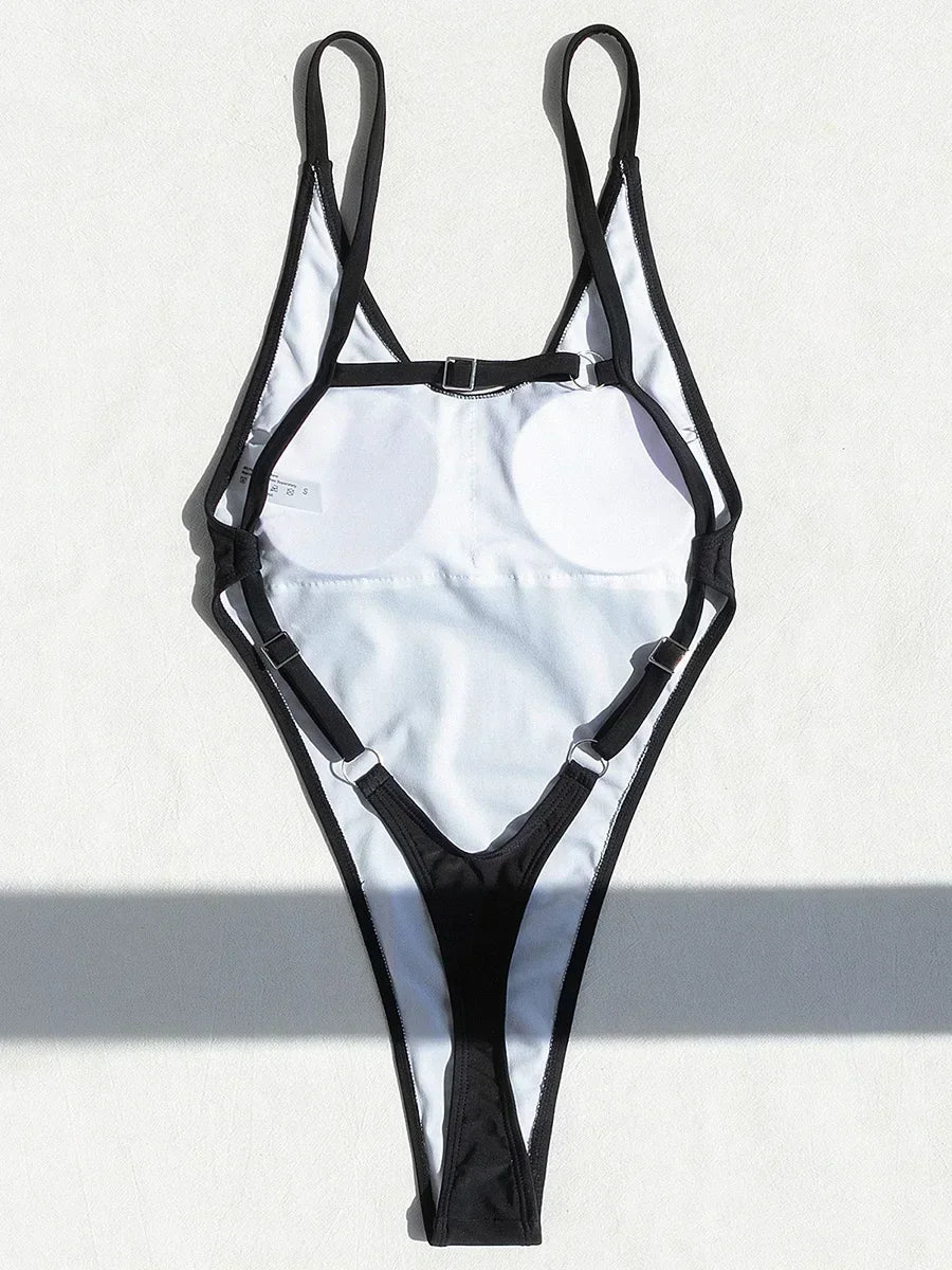 Rückenfreier Monokini – mutig, minimal & absolut im Trend