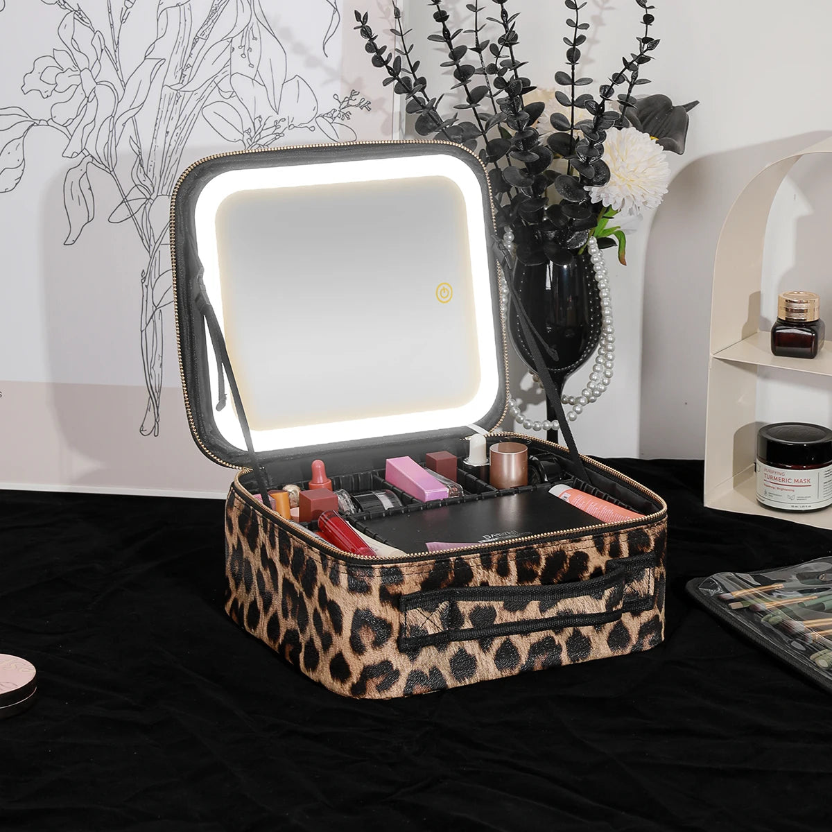 Make-up Tasche mit Spiegel & LED – dein Beauty-Moment im stylischen Leopard-Look!