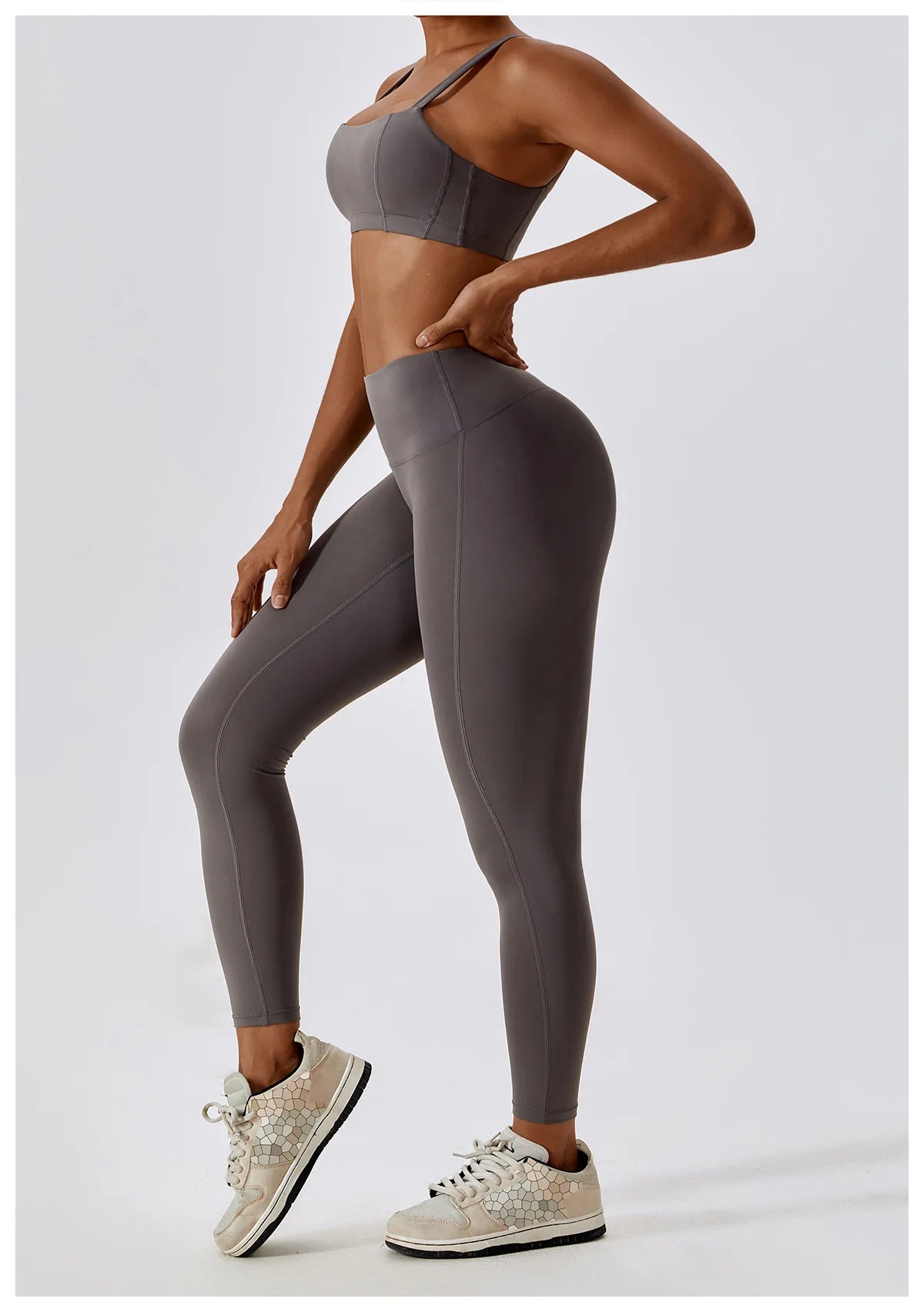 2-teiliges Yoga-Set – Nude Feel für Höchsten Komfort und Stil