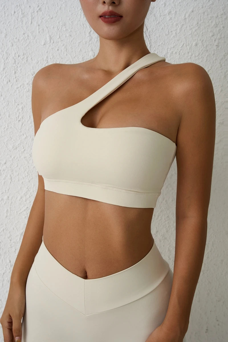 One Shoulder Sports Bra – Asymmetrisch. Sexy. Funktional.