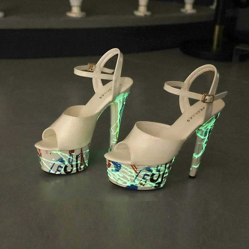 Super High Platform Sandals – Glanz, Höhe & Attitude