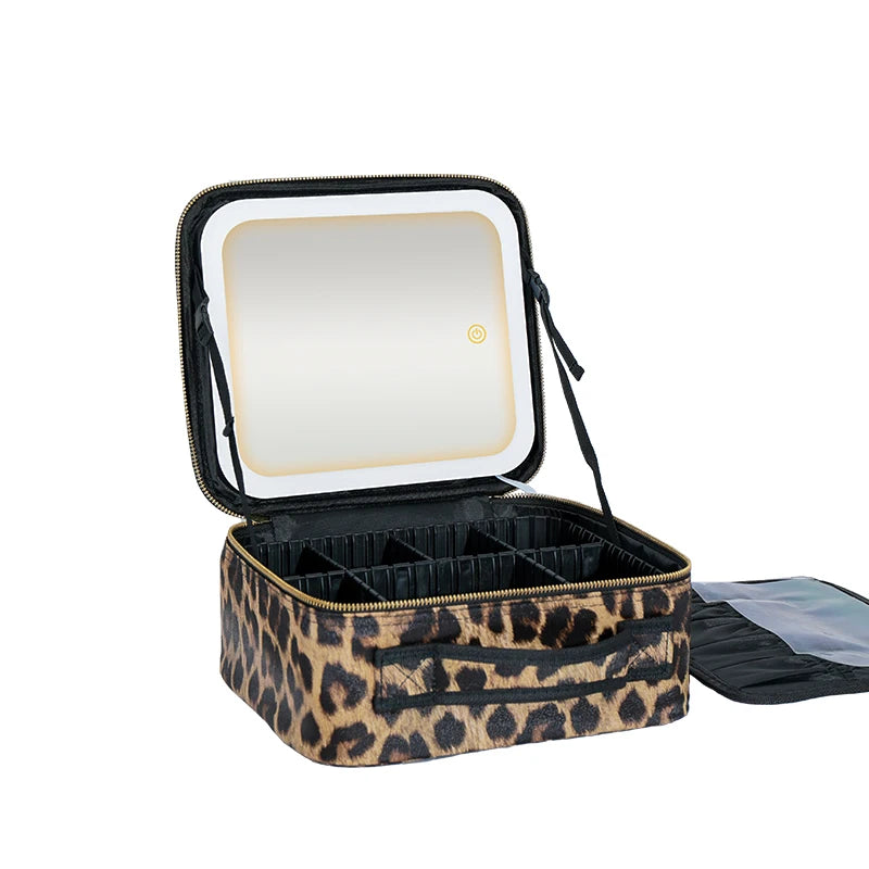 Make-up Tasche mit Spiegel & LED – dein Beauty-Moment im stylischen Leopard-Look!
