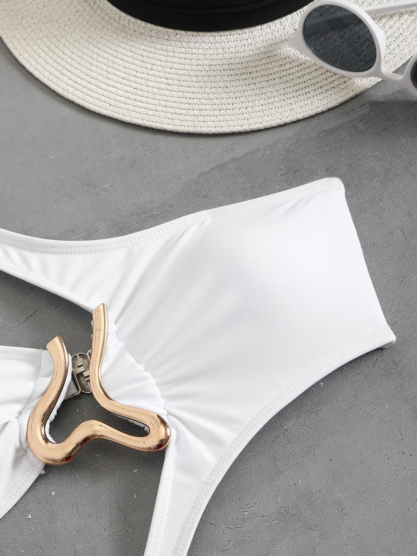 Asymmetrischer One-Shoulder Monokini – modern, sexy & mit Wow‑Effekt