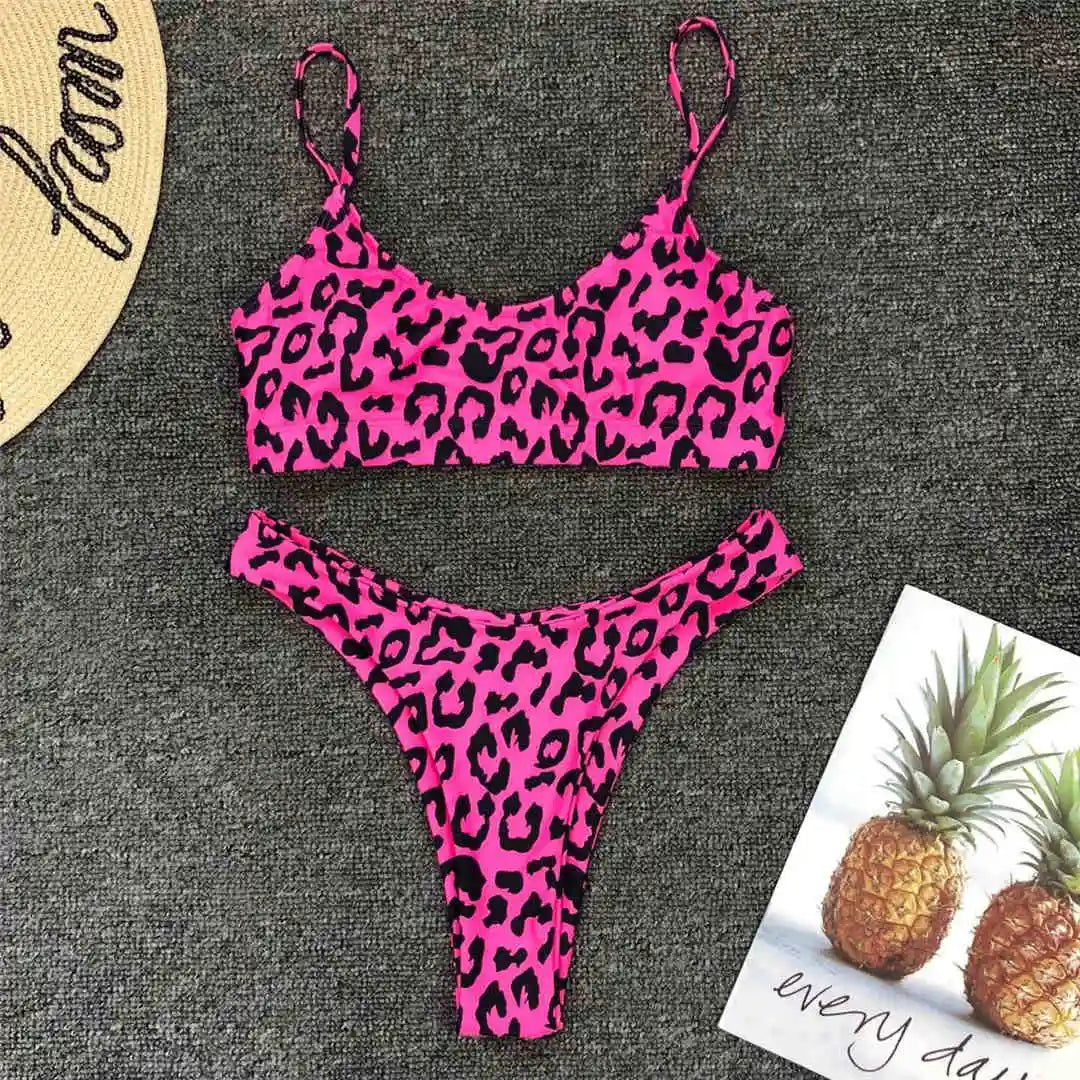 Animal-Print Bikini – frech, feminin & perfekt für heiße Strandtage