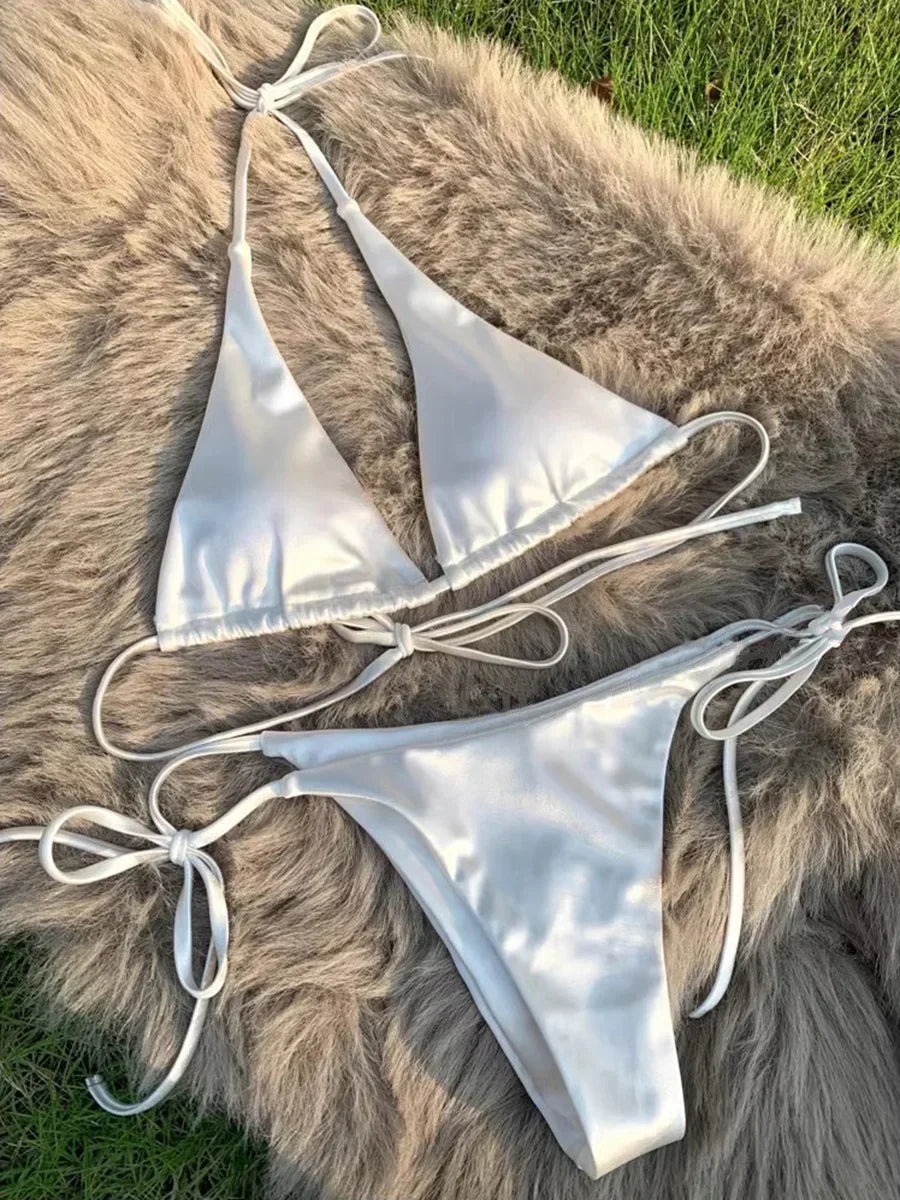 Satin Bikini-Set mit Halter – glänzend, sexy & brasilianisch inspiriert