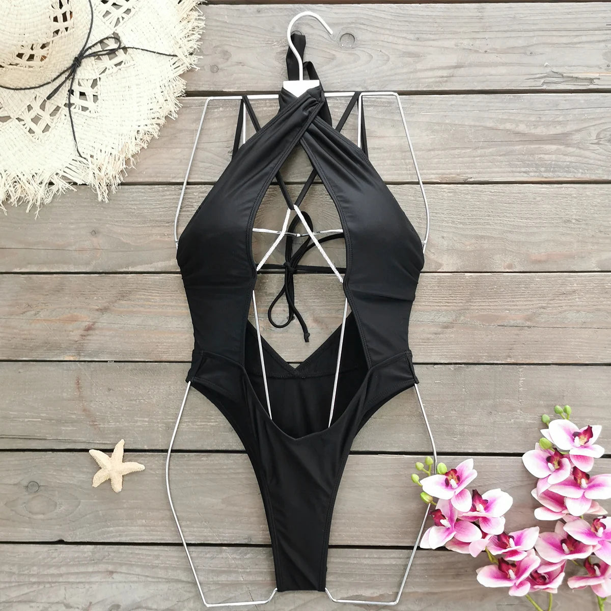 Cut-Out Monokini mit Push-up – sexy, modern & sommerlich stylisch