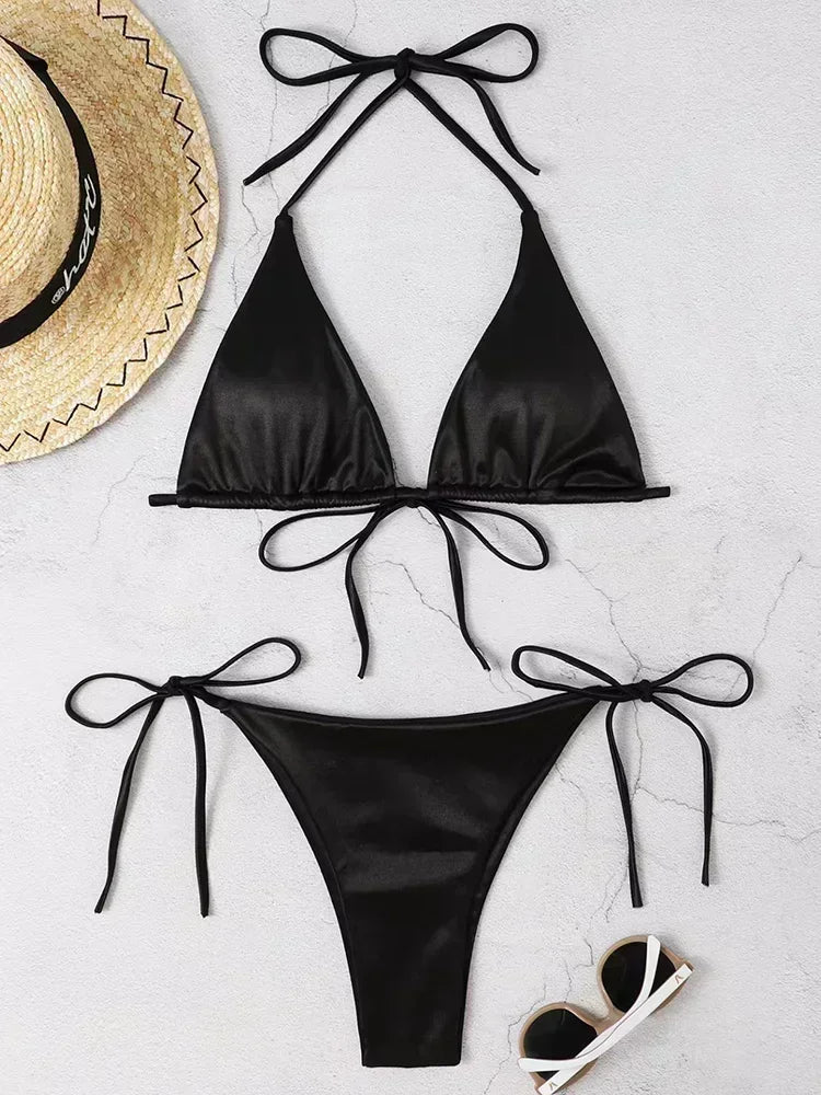 Metallic Satin Bikini-Set – glänzender Look mit brasilianischem Flair