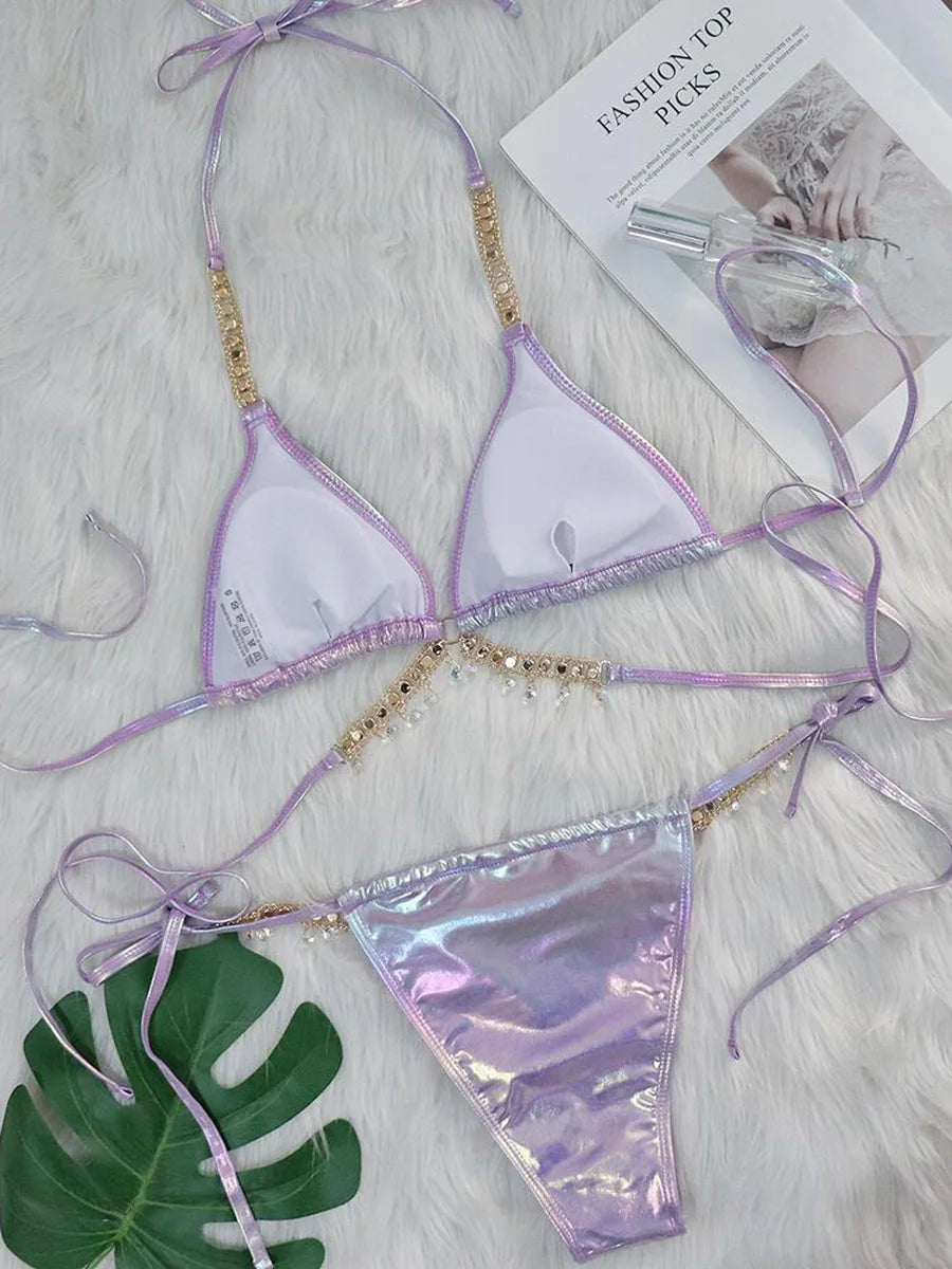 Bikini im Wet-Look mit Diamantdetails – auffällig, edgy & verführerisch