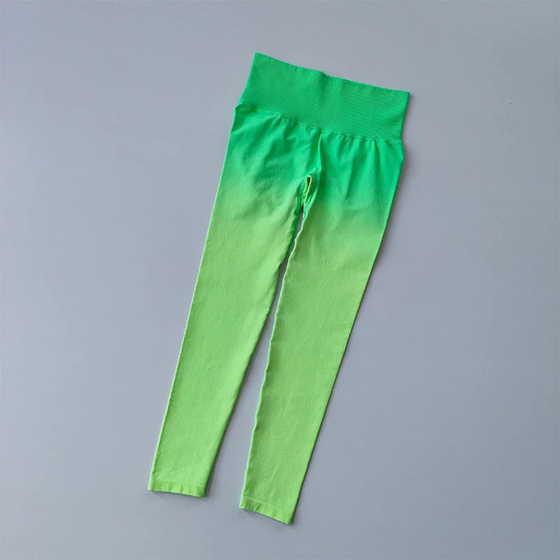 Gradient Goals – Seamless Push-Up Leggings 💫