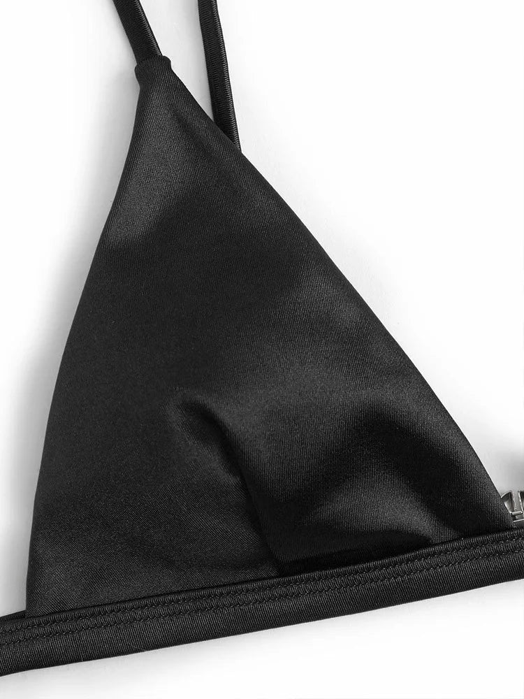 Metallic Satin Bikini-Set – glänzender Style mit brasilianischem Cut