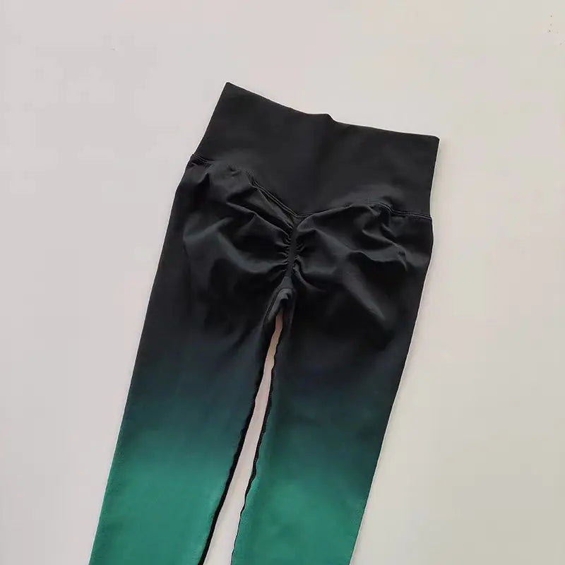 Gradient Goals – Seamless Push-Up Leggings 💫