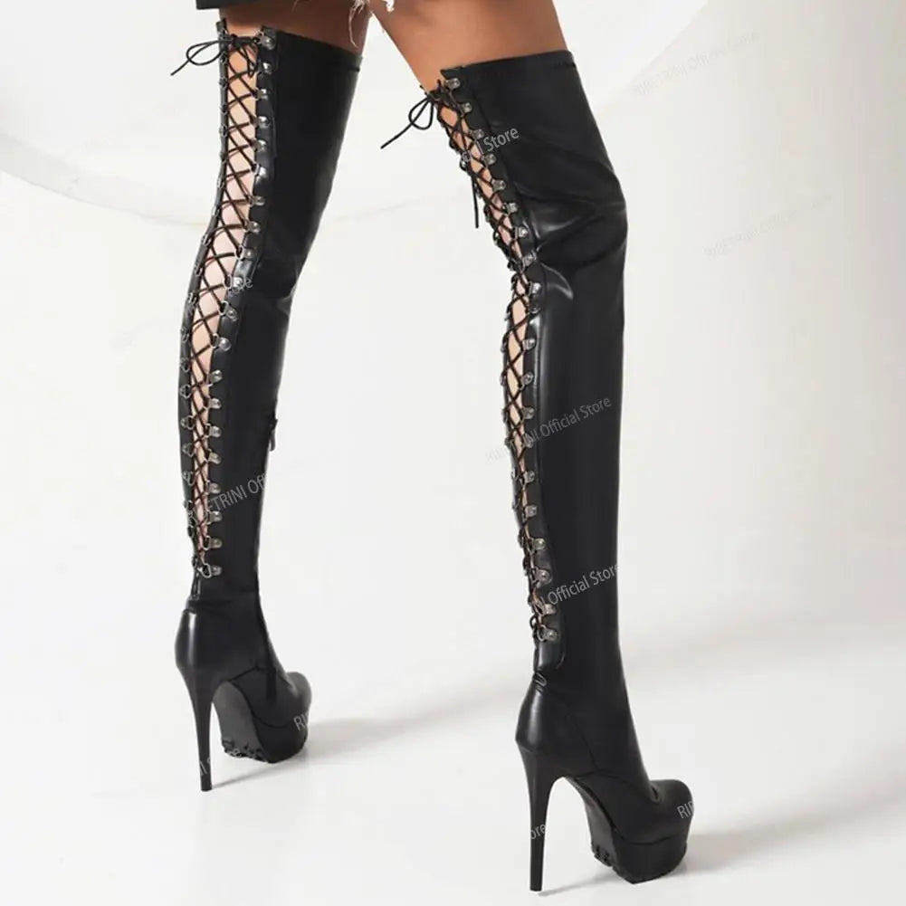 Platform High Boots mit Chunky Heel – Bold. Sexy. Ready to Party.