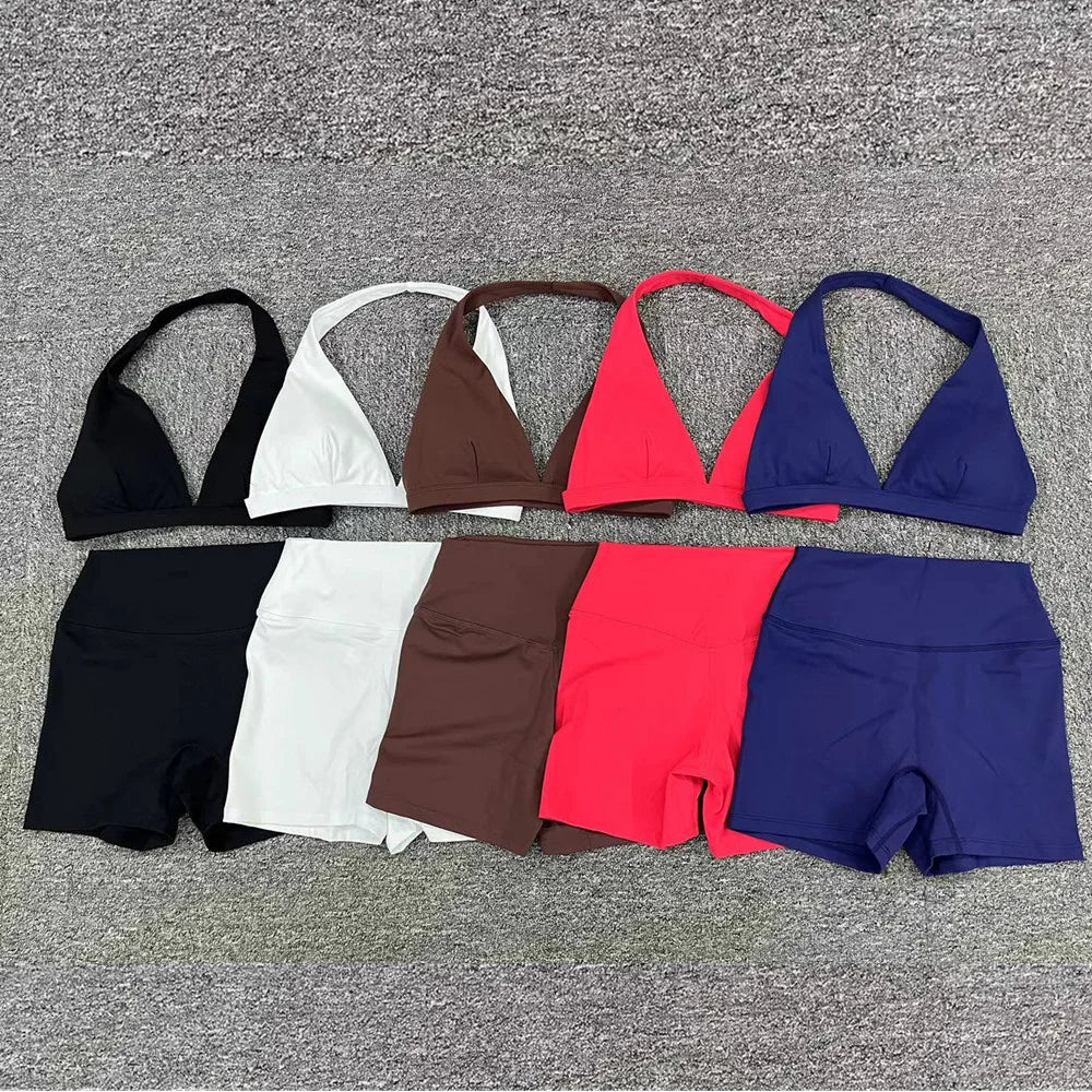 Yoga und Fitness Set – Sport BH mit tiefem V-Ausschnitt & Workout Shorts