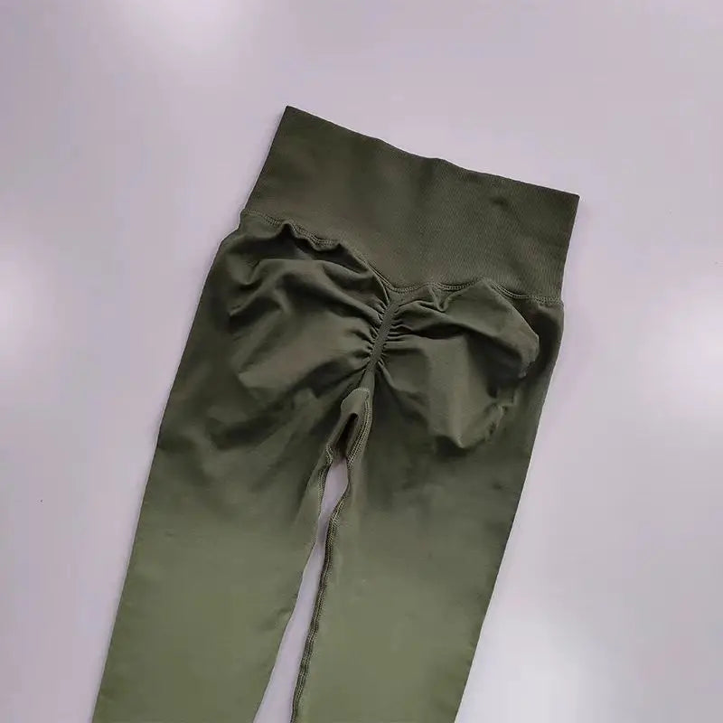 Gradient Goals – Seamless Push-Up Leggings 💫