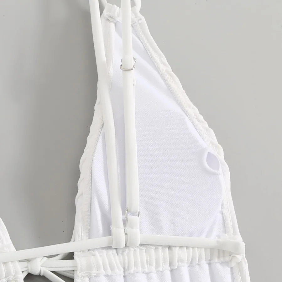 Rückenfreier Cut-Out-Badeanzug mit Bandage-Style – für heiße Strandtage