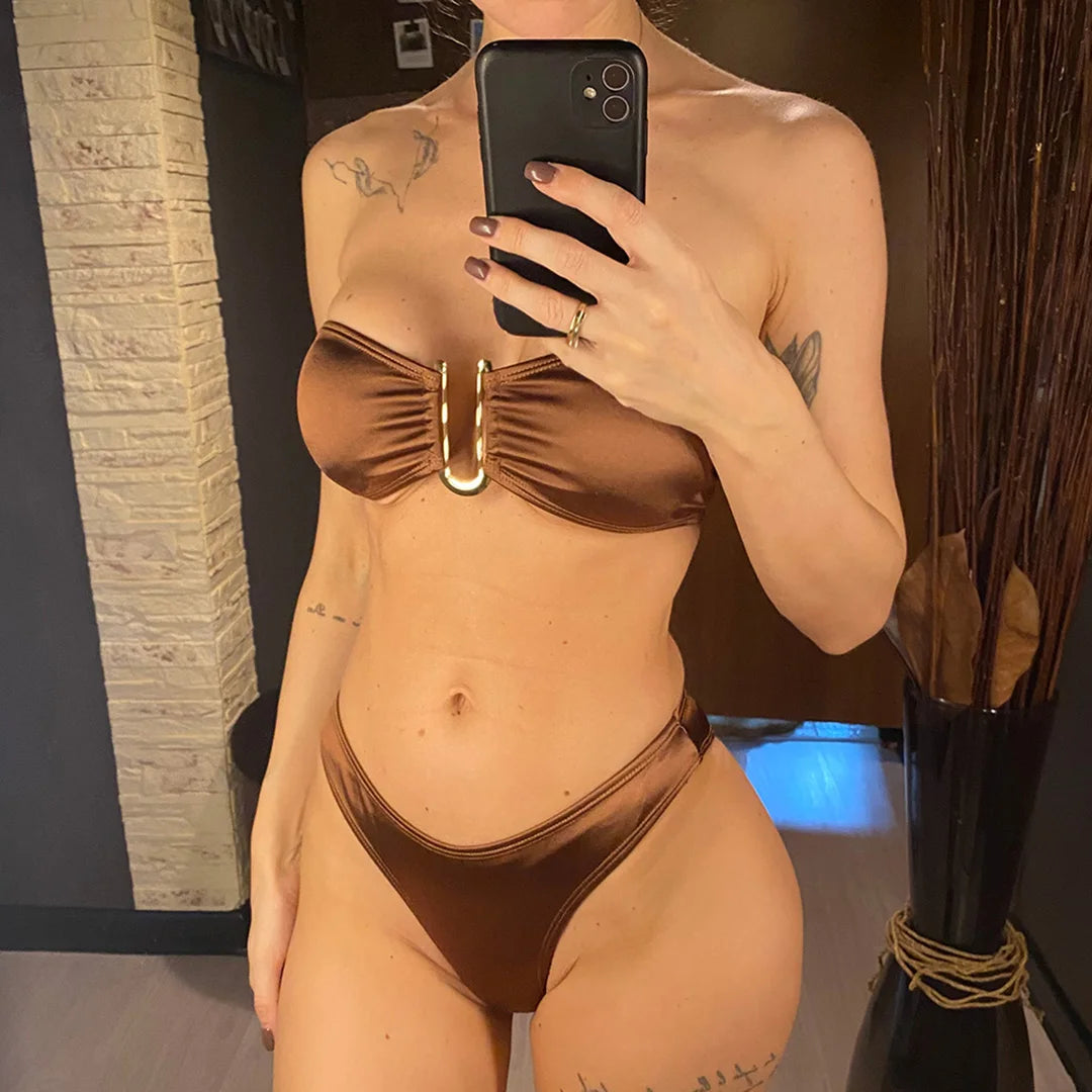 Bandeau Bikini 2025 – zeitlos, sexy & in 13 stylischen Farben