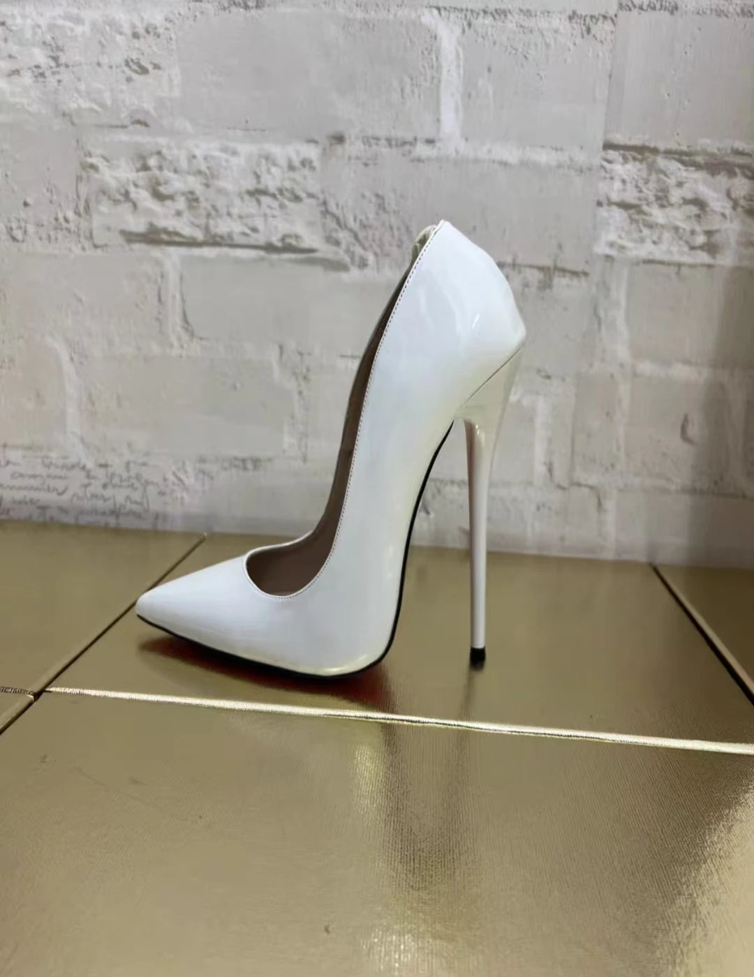 CACA Fetish Strap Heels – Für alle, die keine Kompromisse machen