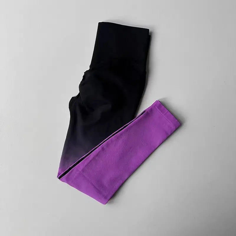 Gradient Goals – Seamless Push-Up Leggings 💫