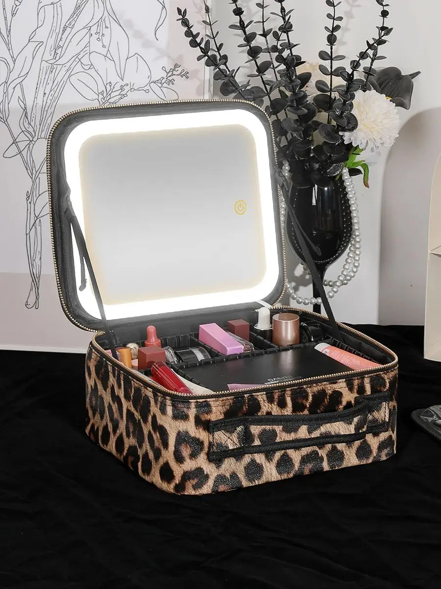 Make-up Tasche mit Spiegel & LED – dein Beauty-Moment im stylischen Leopard-Look!
