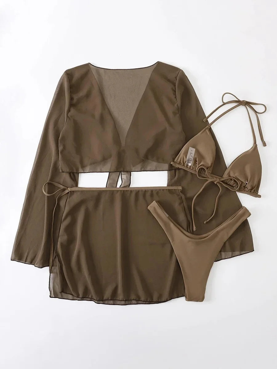 4-teiliges Bikini-Set mit Mesh-Sarong und Cover-Up – stylisch am Strand