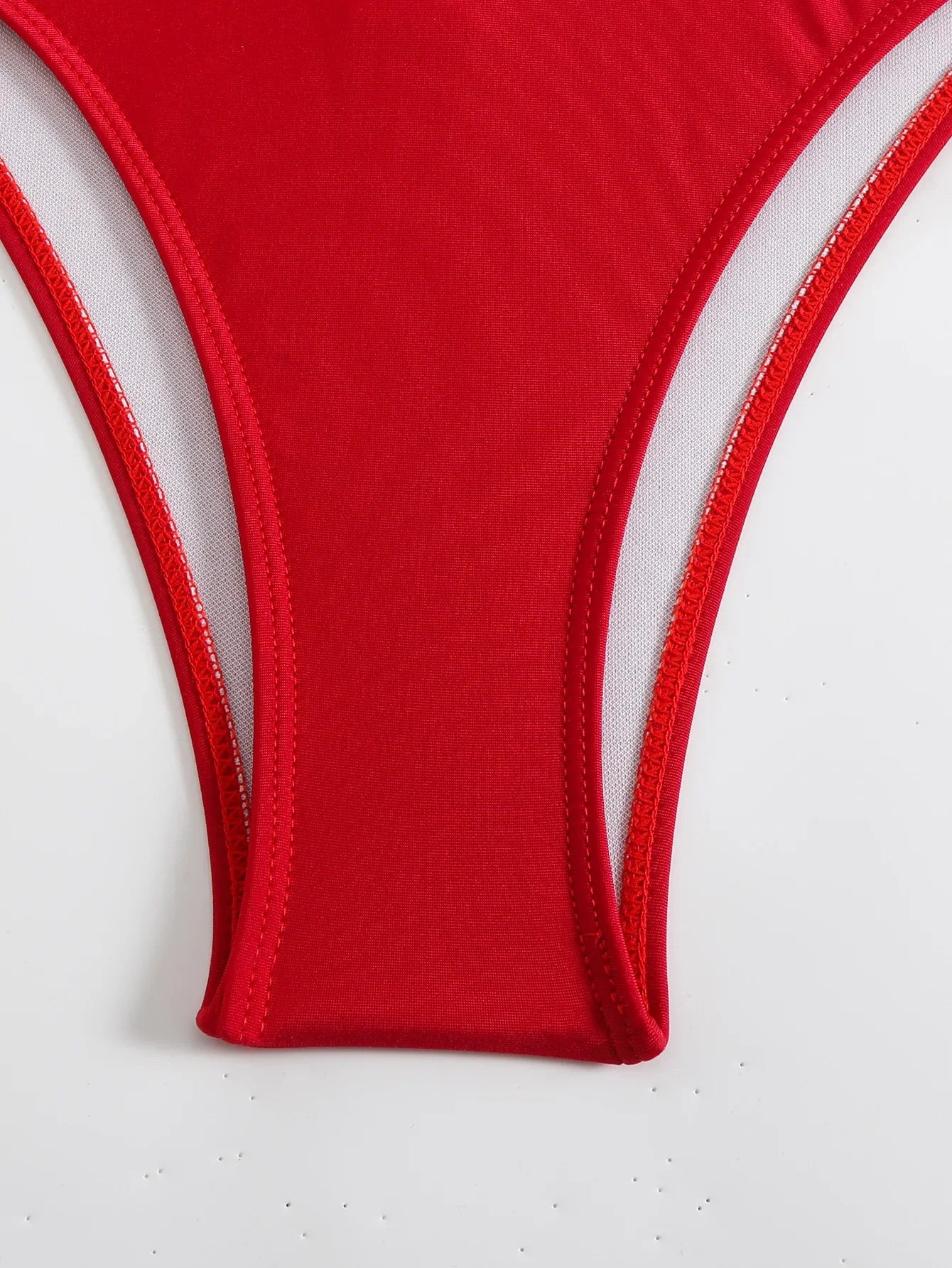 Asymmetrischer One-Shoulder Monokini – modern, sexy & mit Wow‑Effekt