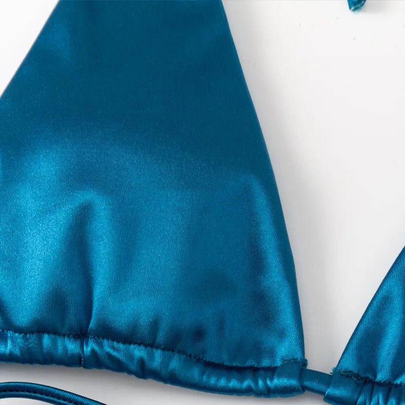 Satin Bikini-Set mit Halter – glänzend, sexy & brasilianisch inspiriert