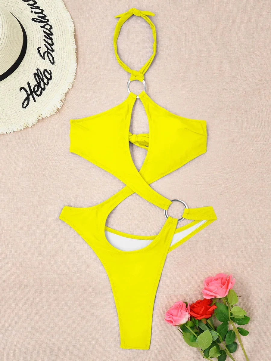 Cut-Out Monokini mit Ringen – modern, sexy & detailverliebt