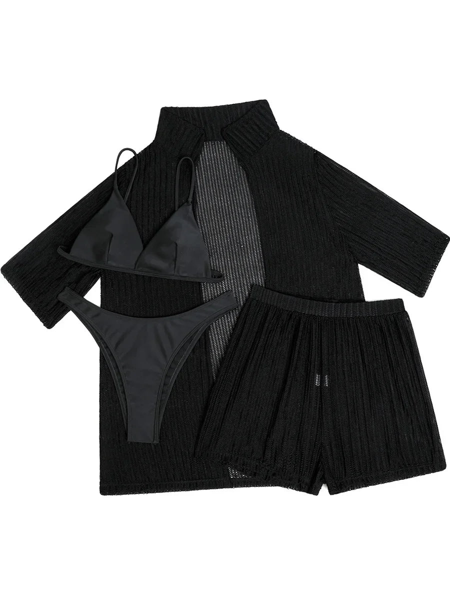 Vier-teiliges Bikini-Set mit gehäkelter Tunika – stilvoll am Strand