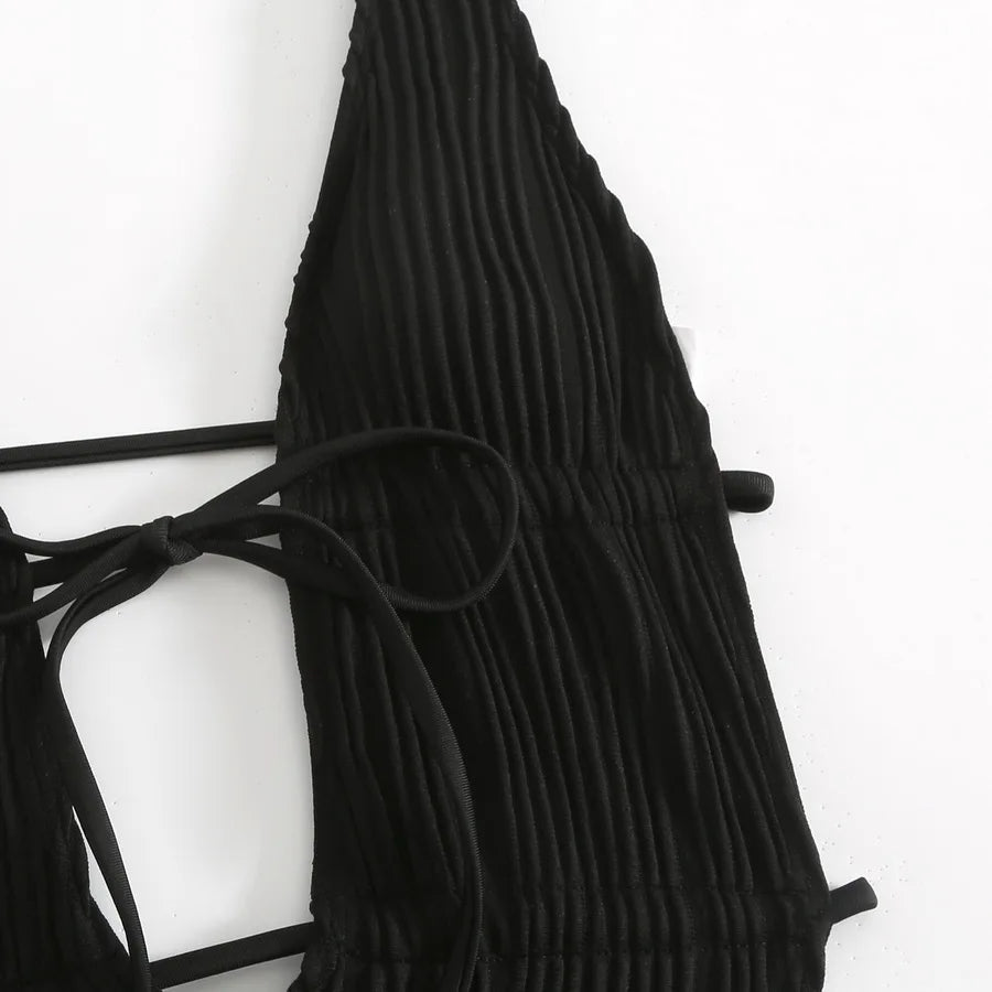 Rückenfreier Cut-Out-Badeanzug mit Bandage-Style – für heiße Strandtage