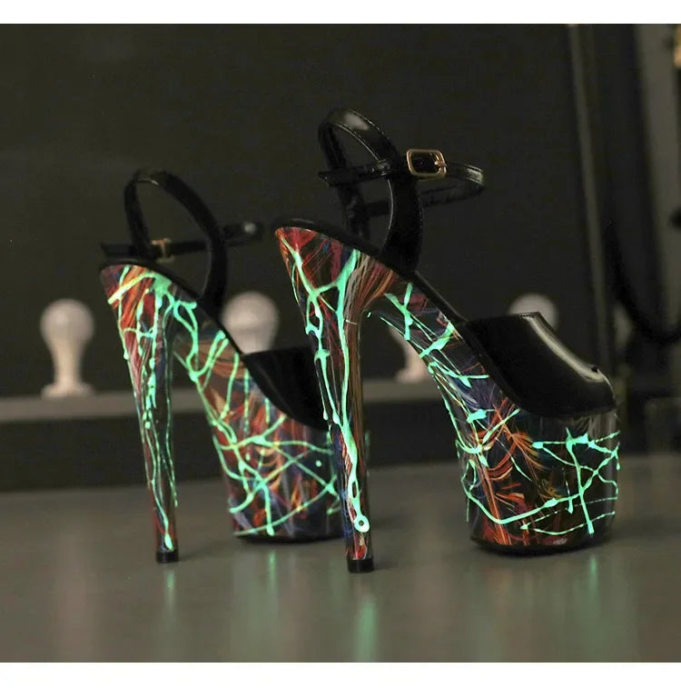 Super High Platform Sandals – Glanz, Höhe & Attitude