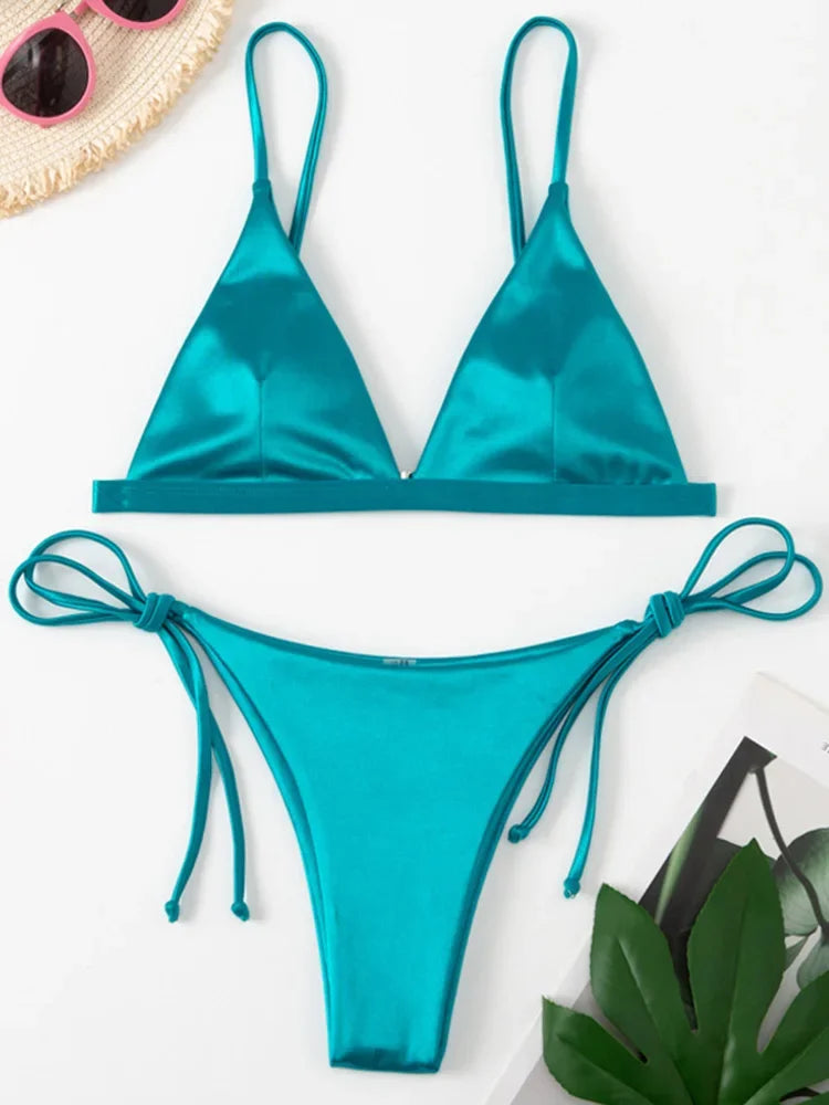Metallic Satin Bikini-Set – glänzender Style mit brasilianischem Cut