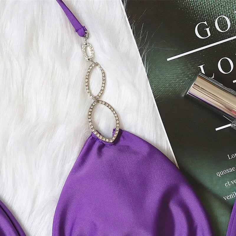 Diamant Bikini mit Ketten – glamourös, sexy & ein echter Blickfang