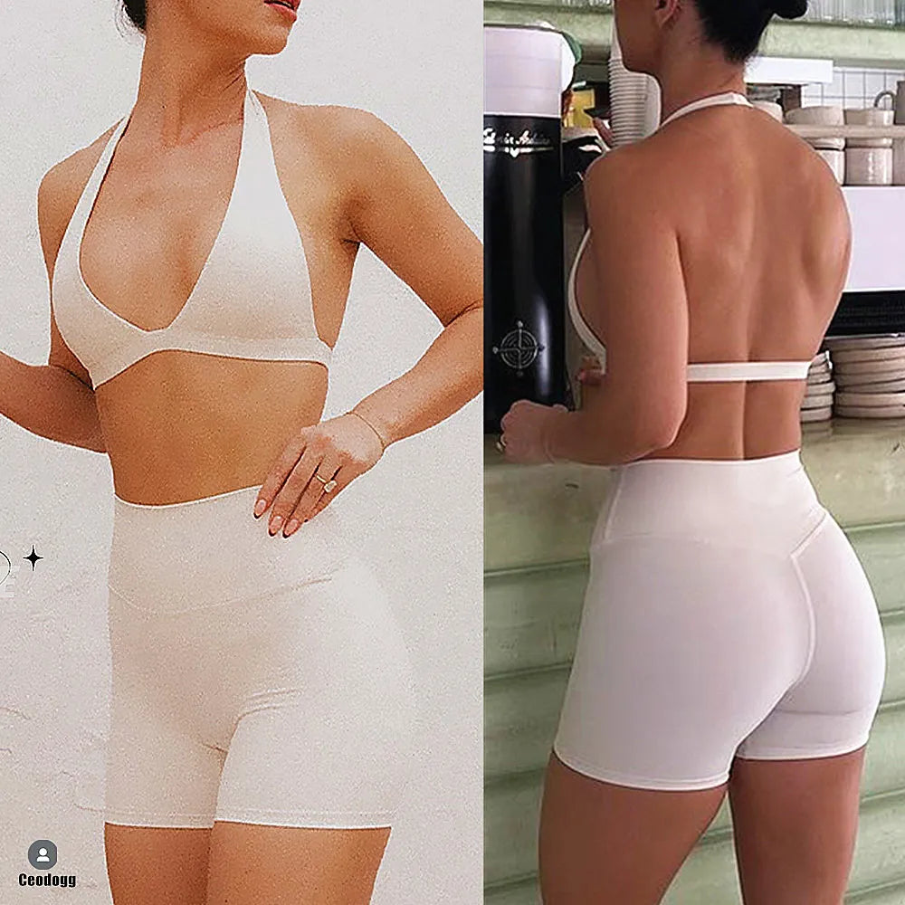 Yoga und Fitness Set – Sport BH mit tiefem V-Ausschnitt & Workout Shorts