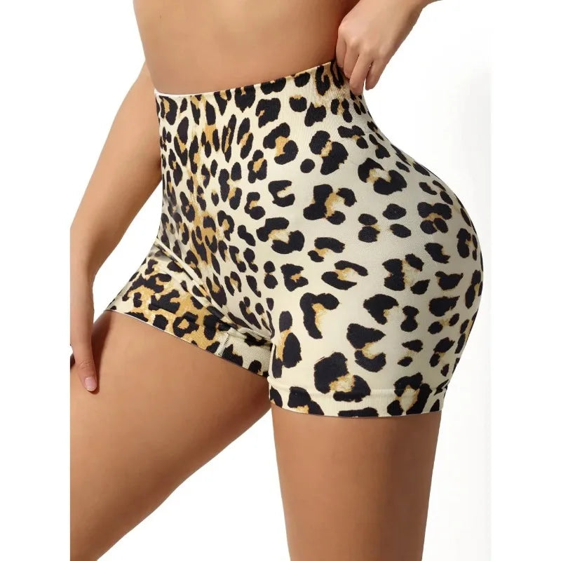 Wild & Fit – Nahtlose Yoga Shorts mit Leopardenprint 🐆