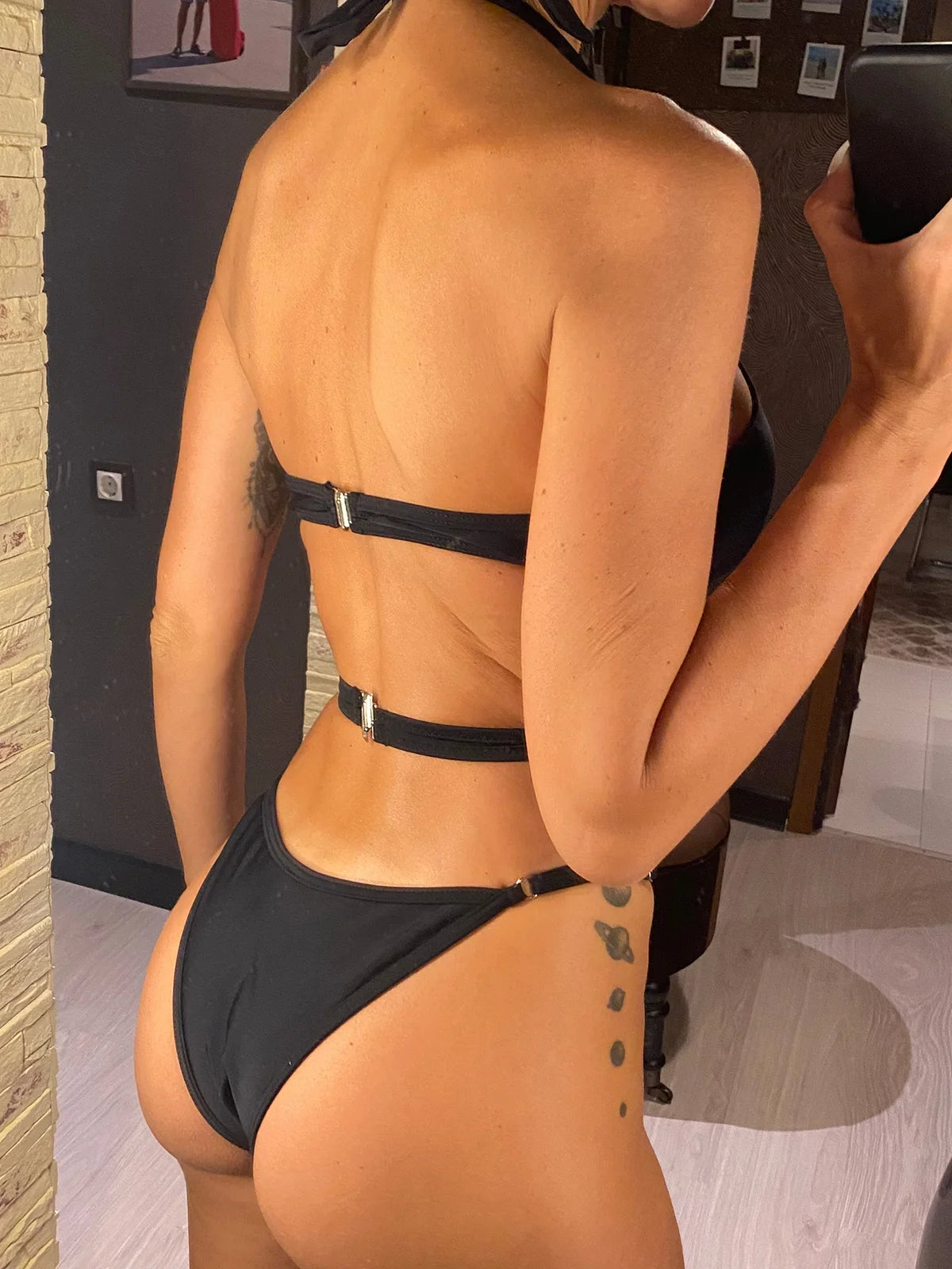 Asymmetrischer Monokini – stylisch, stützend & verführerisch geschnitten