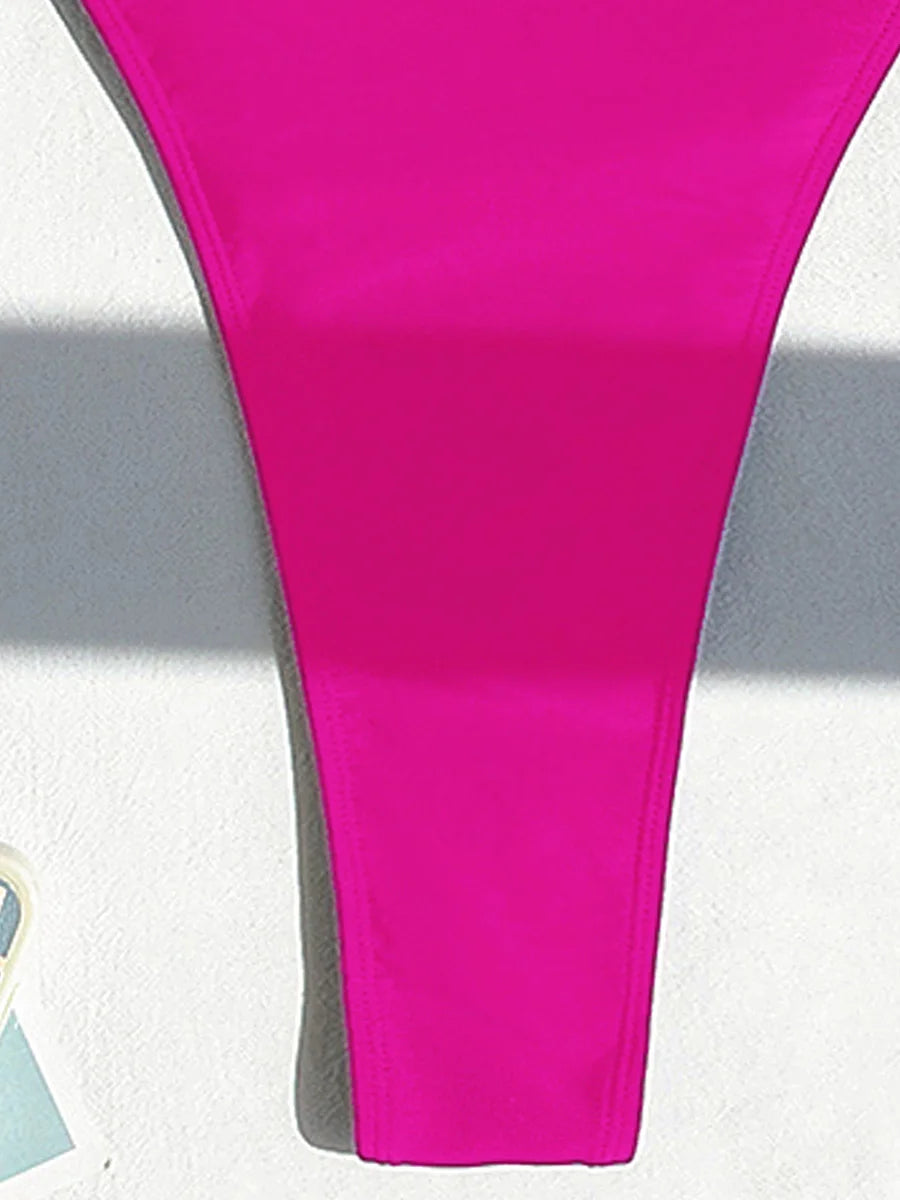 Rückenfreier Monokini – mutig, minimal & absolut im Trend