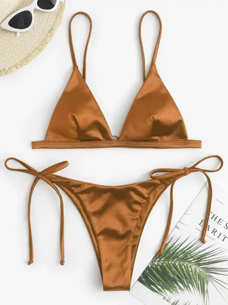 Metallic Satin Bikini-Set – glänzender Style mit brasilianischem Cut