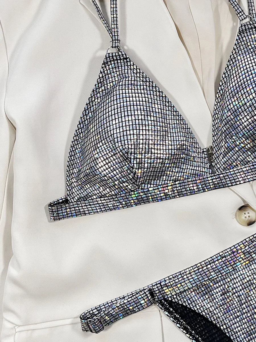 Glänzender Pailletten-Bikini mit High-Cut – für glanzvolle Auftritte am Strand