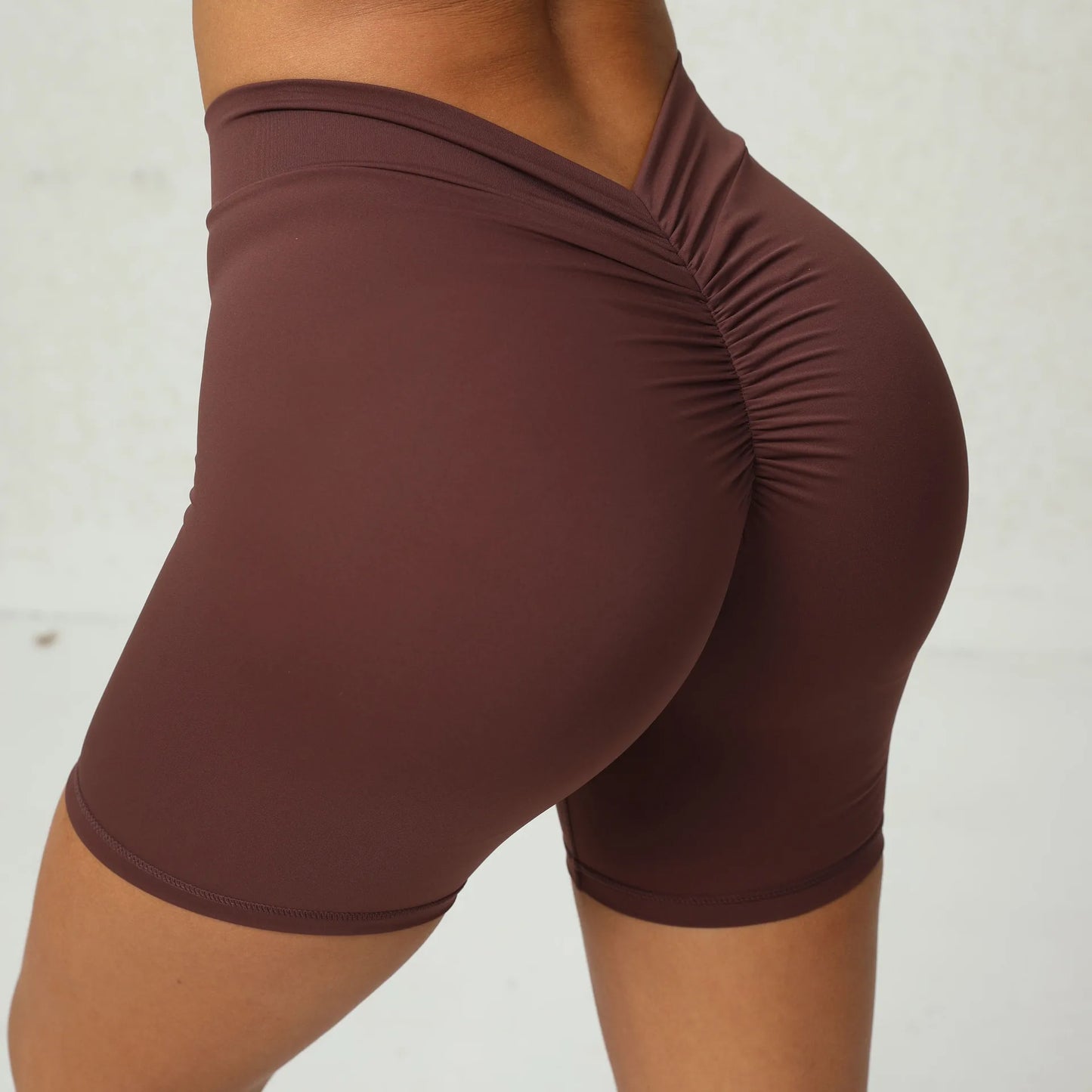 Scrunch Push-Up Shorts mit V-Taille β der ultimative Po-Lift-Effekt ππ₯